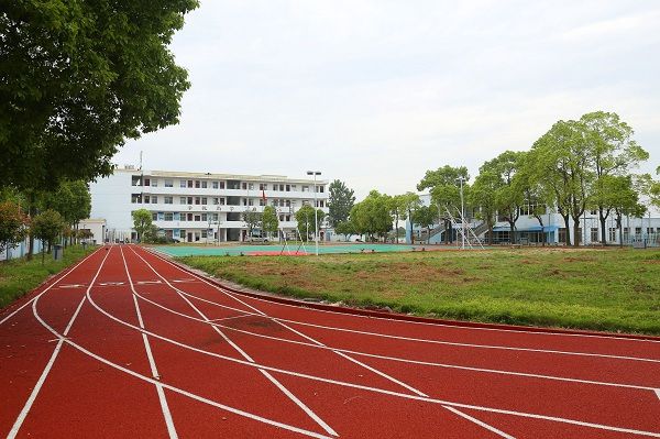 岳陽市建設(shè)科技職業(yè)技術(shù)學(xué)校環(huán)境