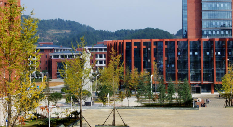 遵義衛(wèi)生學校環(huán)境圖