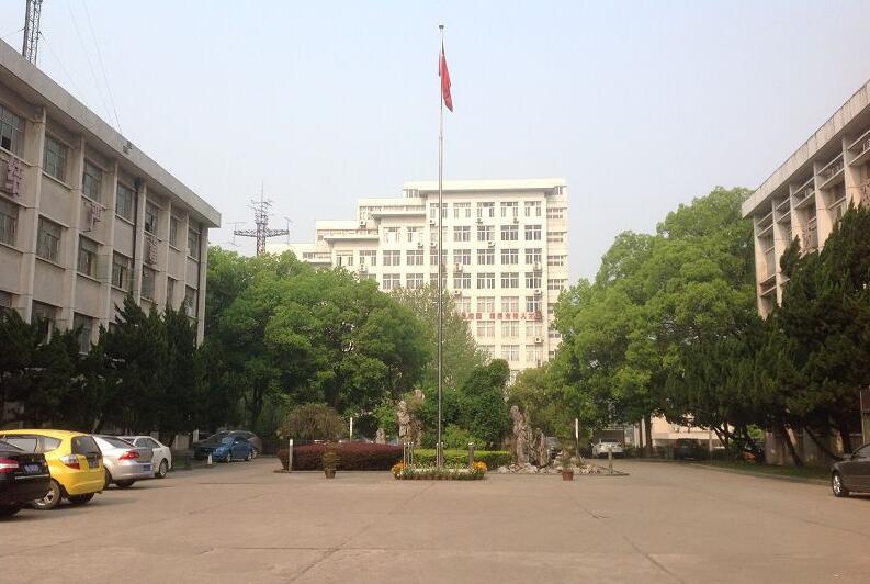 湖北省現(xiàn)代技術(shù)學(xué)校怎么樣、好不好