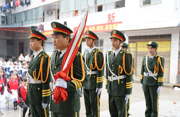 武岡市精益職業(yè)技術(shù)學(xué)校開設(shè)專業(yè)