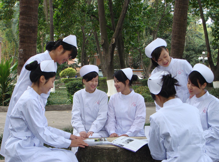 廣東黃埔衛(wèi)生職業(yè)技術(shù)學(xué)校招生要求、學(xué)校招生對象