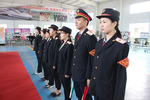 怎么判斷重慶高鐵學校好不好？